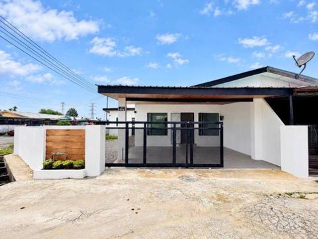 Terraced House for sale in Long Miri, Sarawak