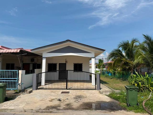 Terraced House for sale in Long Miri, Sarawak