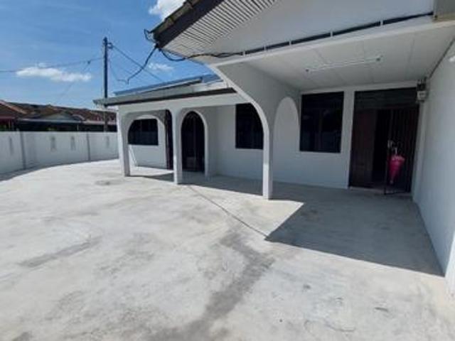 Terraced House for rent in Wellesley, Penang