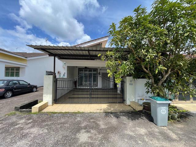 Terraced House for sale in Batu Pahat, Johor
