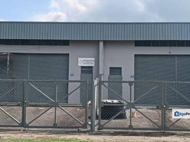 Warehouse for sale in Malaka