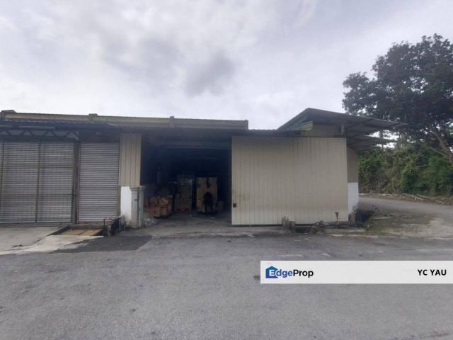 Warehouse for sale in Malaka