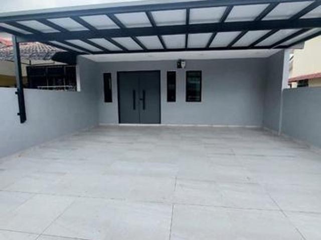 Terraced House for sale in Ulu Tiram, Johor