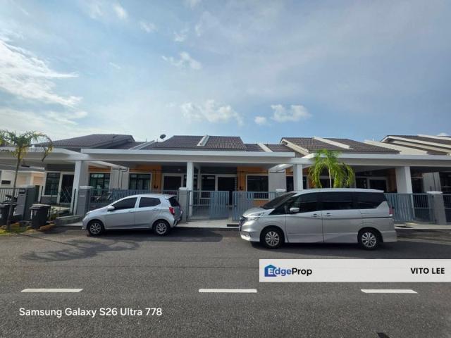 House for rent in Malaka