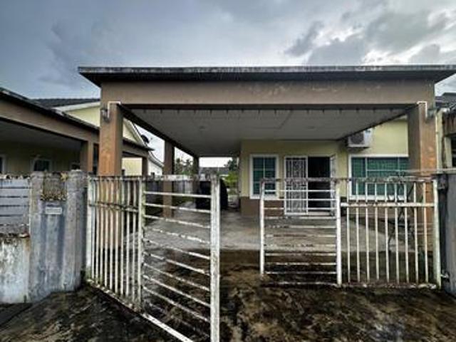 Terraced House for sale in Serian, Serian Bazaar