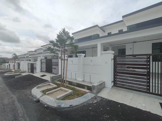 Terraced House for sale in Kluang