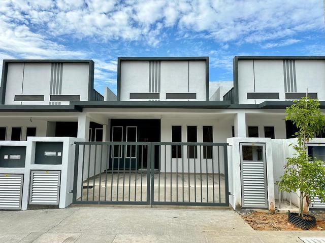 Terraced House for sale in Tanjong Sepat, Selangor