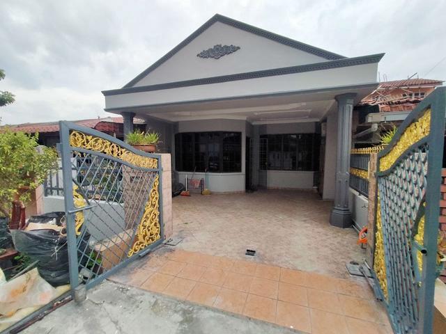 Terraced House for sale in Country Heights Damansara, Kuala Lumpur