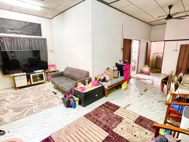 Terraced House for sale in Salak Selatan