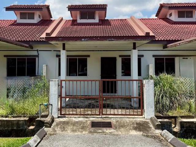 Terraced House for sale in Long Miri, Sarawak