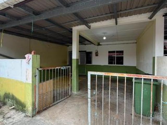 Terraced House for sale in Serian, Serian Bazaar