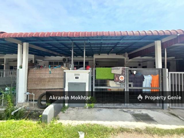 Terraced House for sale in Kuala Selangor, Selangor