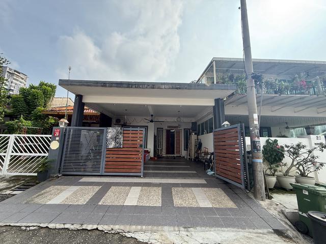 Terraced House for rent in Country Heights Damansara, Kuala Lumpur