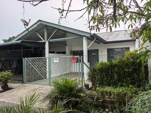 Terraced House for sale in Kuching, Bahagian Kuching