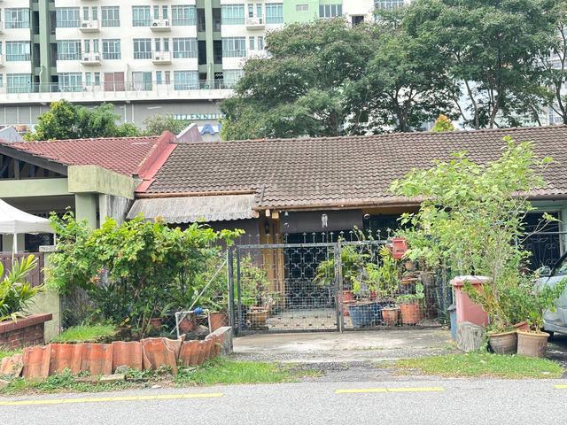 Terraced House for sale in Petaling, Damansara Damai