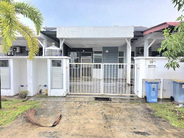 Terraced House for sale in Zon Perindustrian Bebas Telok Panglima Garang, Teluk Panglima Garang