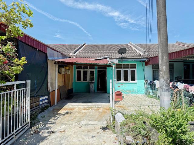 Terraced House for sale in Cheng, Malaka