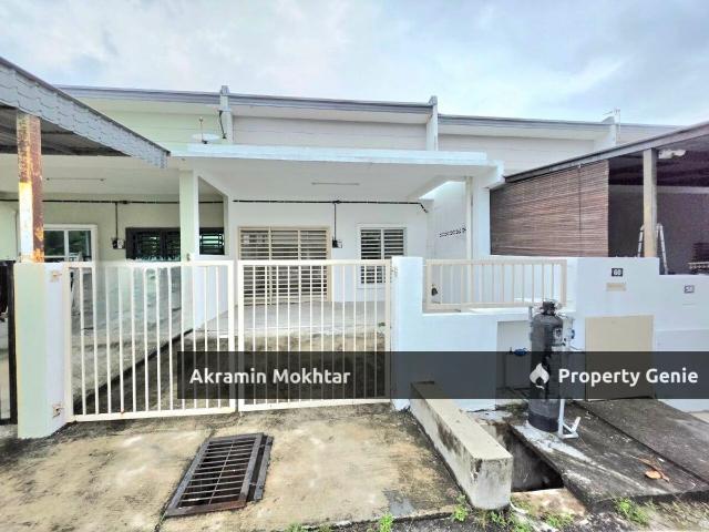 Terraced House for sale in Tanjong Sepat, Selangor