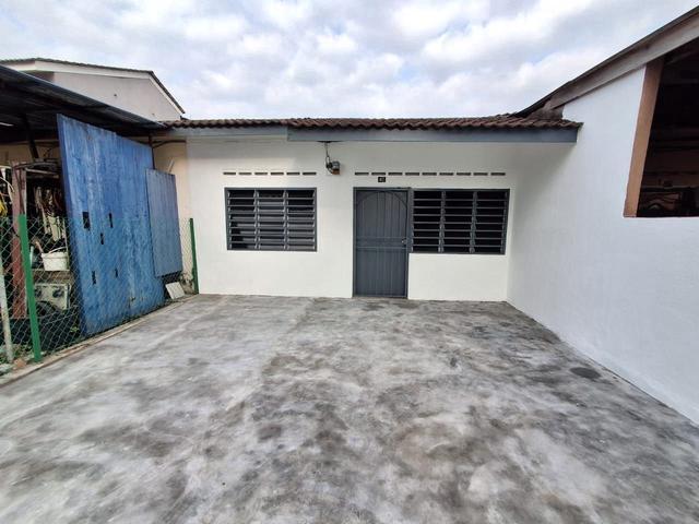 Terraced House for sale in Zon Perindustrian Bebas Telok Panglima Garang, Teluk Panglima Garang