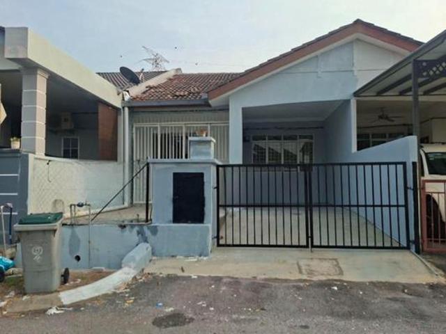 Terraced House for sale in Paroi, Seremban