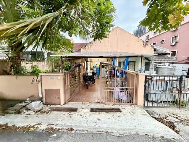 Terraced House for sale in Country Heights Damansara, Kuala Lumpur