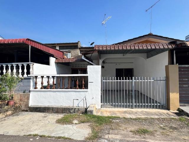 Terraced House for sale in Kluang