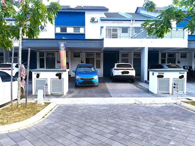 Townhouse for sale in Tanjong Sepat, Selangor