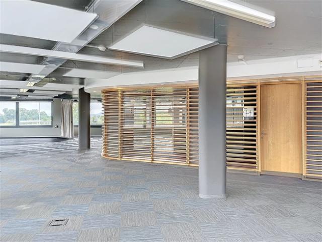 Büro mieten in Aubonne, Waadt