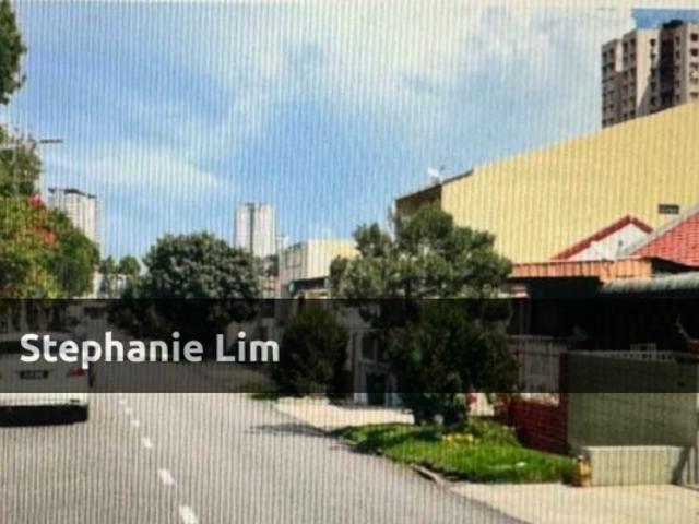 Terraced House for rent in Georgetown, Penang