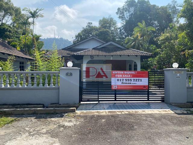 Bungalow for sale in Kuantan, Pahang