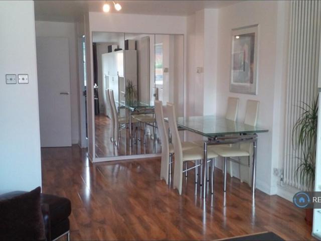 Apartment for rent in London Borough of Merton, Greater London