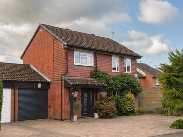 House for sale in Wickhurst Green, Horsham