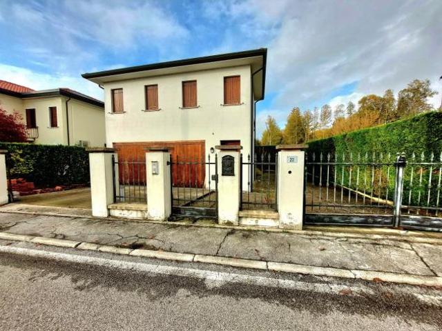 Appartamento in vendita a Ceregnano, Veneto