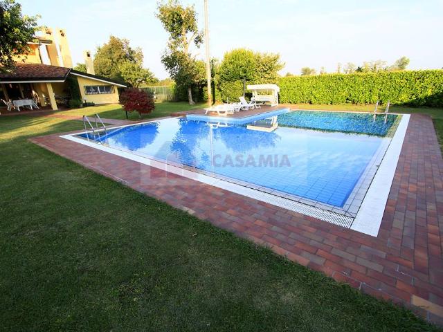 Villa Indipendente in vendita a Chiarano, Veneto