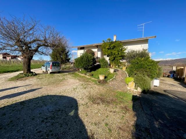 Appartamento in vendita a Cividale Del Friuli, Friuli-Venezia Giulia