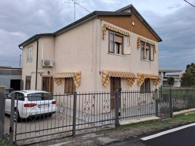Appartamento in vendita a Fratta Polesine, Rovigo