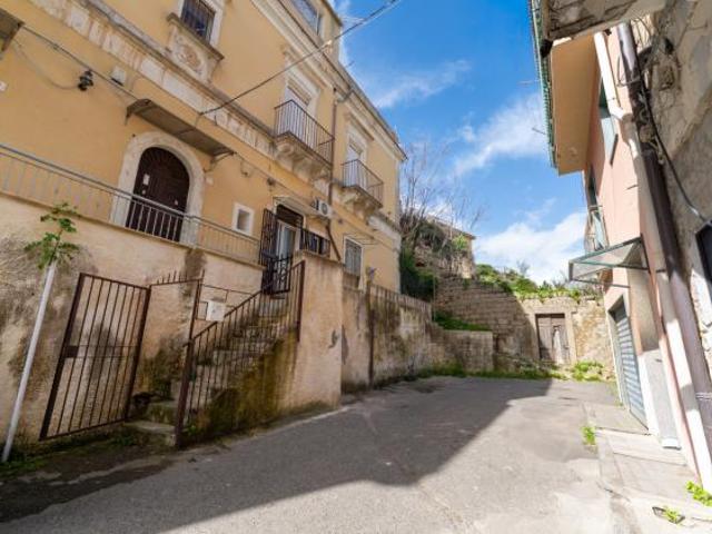 Monolocale in vendita a Lentini, Sicilia