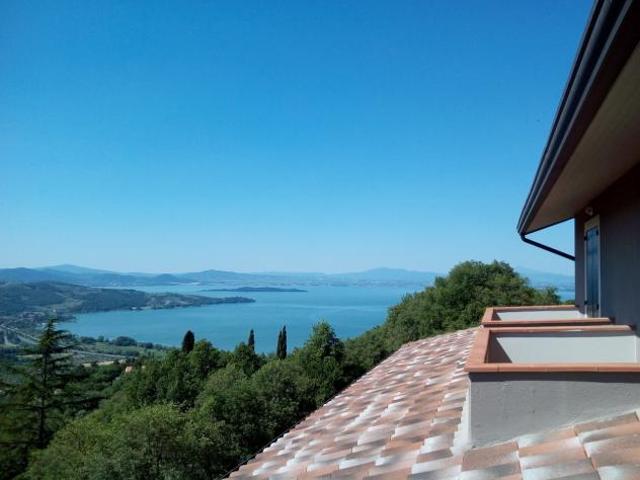 Appartamento in vendita a Passignano Sul Trasimeno, Umbria