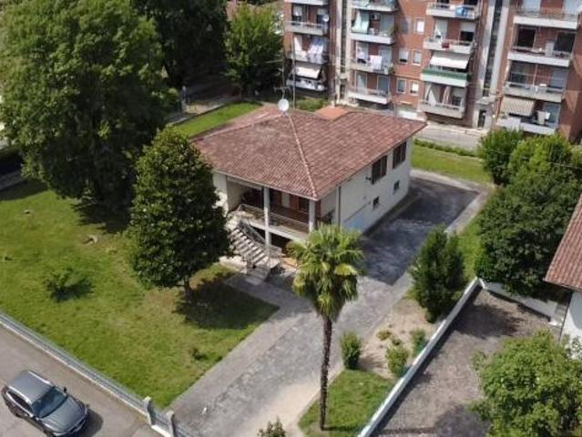 Appartamento in vendita a Trecasali, Parma