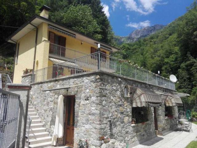 Appartamento in vendita a Stazzema, Toscana