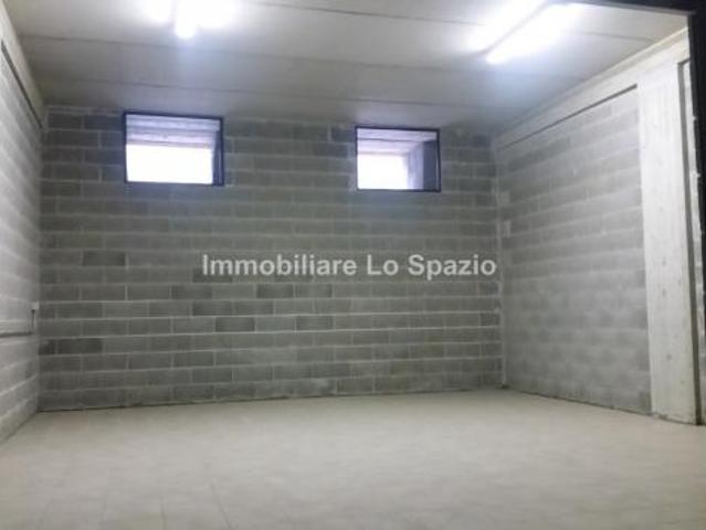 Box in vendita a Andora, Liguria