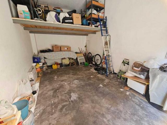 Box in vendita a Campomorone, Liguria