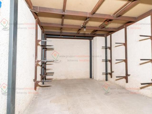 Box in vendita a Siracusa, Sicilia