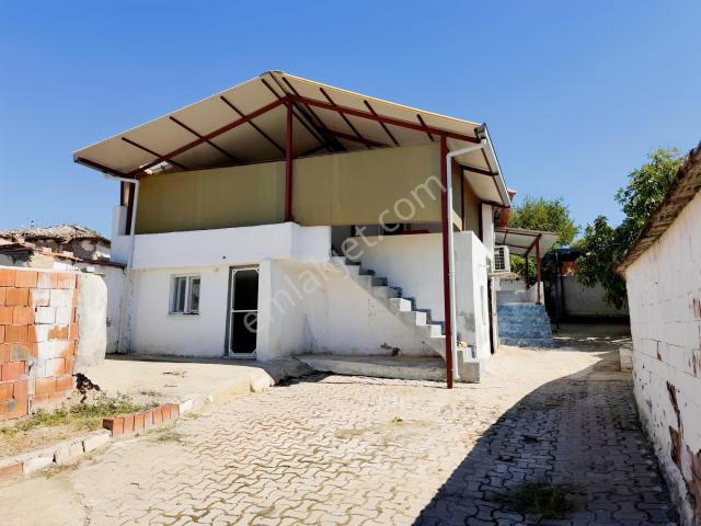 Turgutlu, Manisa içerisinde satılık Villa
