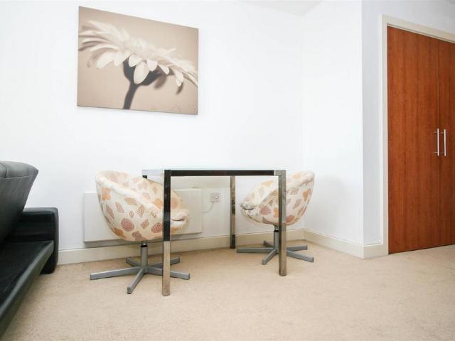 Apartment for rent in Park Central, Birmingham