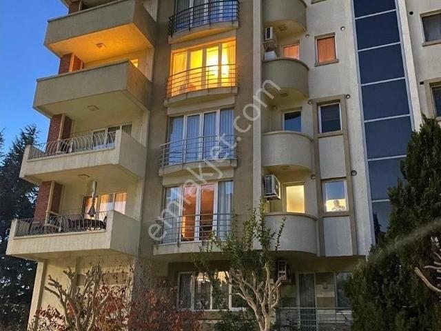 Ümraniye, İstanbul içerisinde kiralık mülk