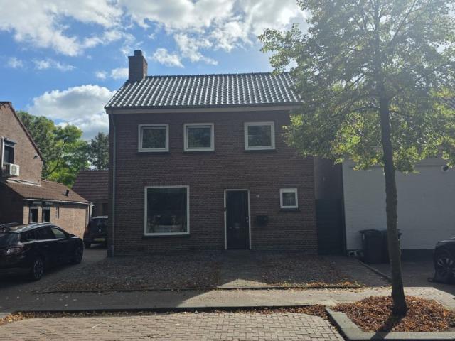Woning te huur in De Heiberg, Schijf