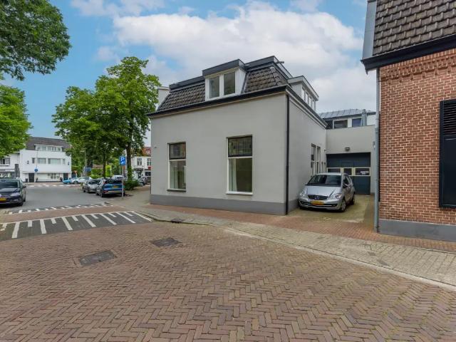 Woning te huur in Bussum, Noord Holland