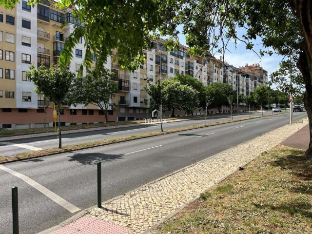 Garagem venda em Lisboa