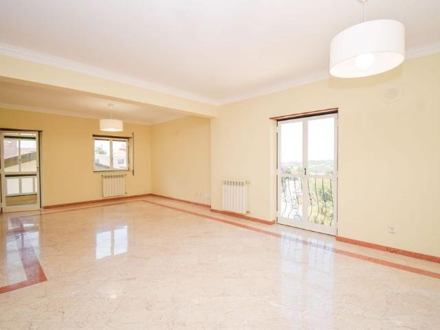 Apartamento alugar em Avenidas Novas, Lisboa